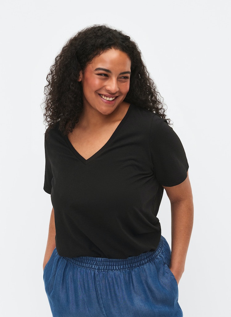 Katja V-neck Stuttermabolur