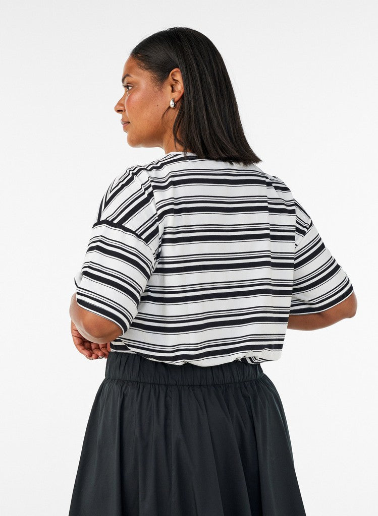 Vivi Boxy Tee