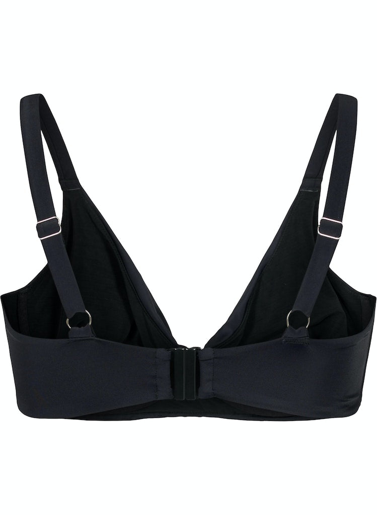 Nathalie Bikiní Haldari