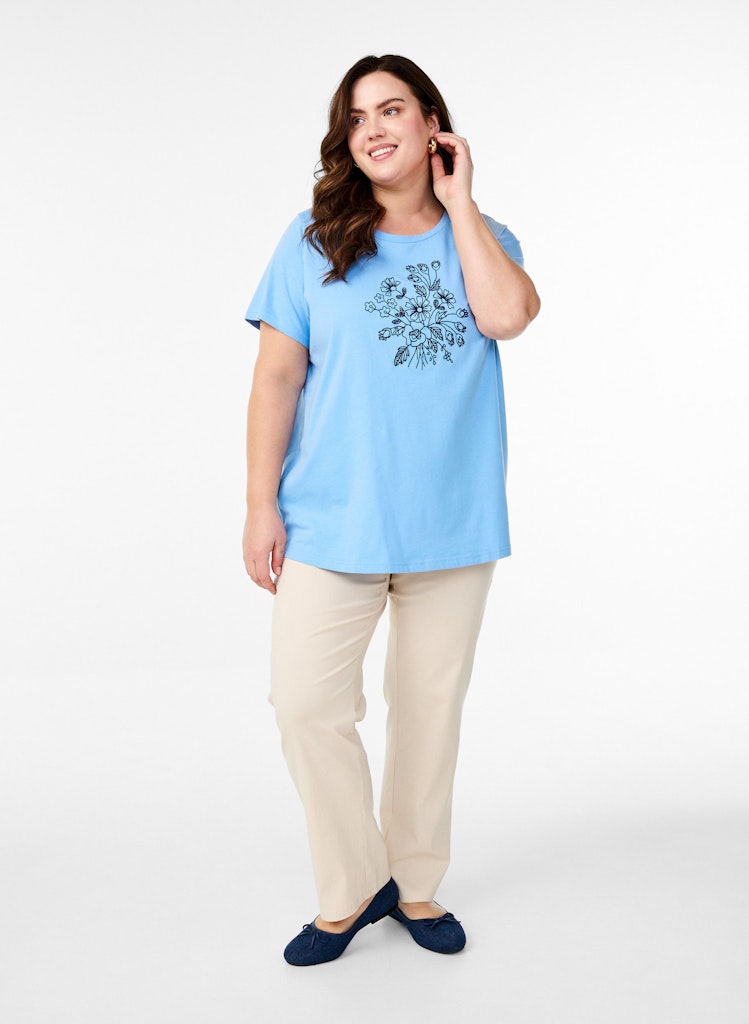 Della Blue Stuttermabolur