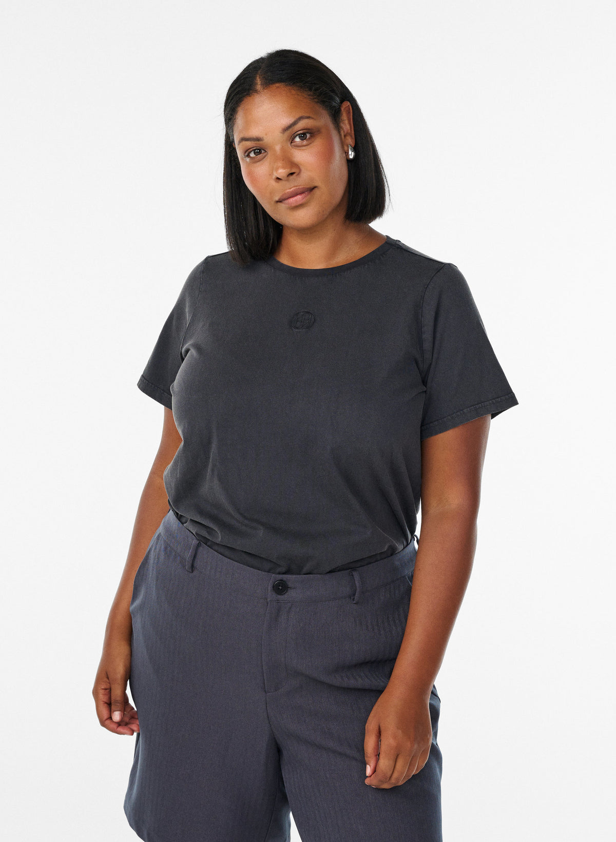 Emelie Stuttermabolur