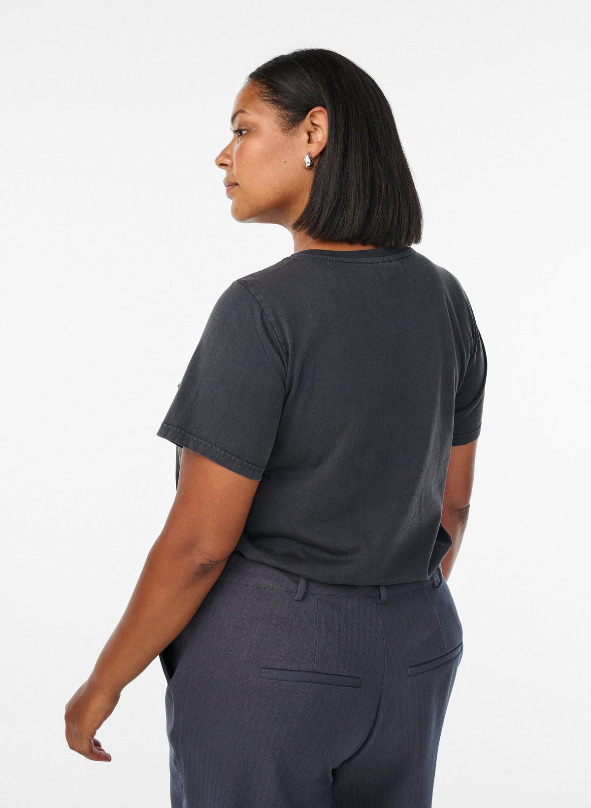 Emelie Stuttermabolur