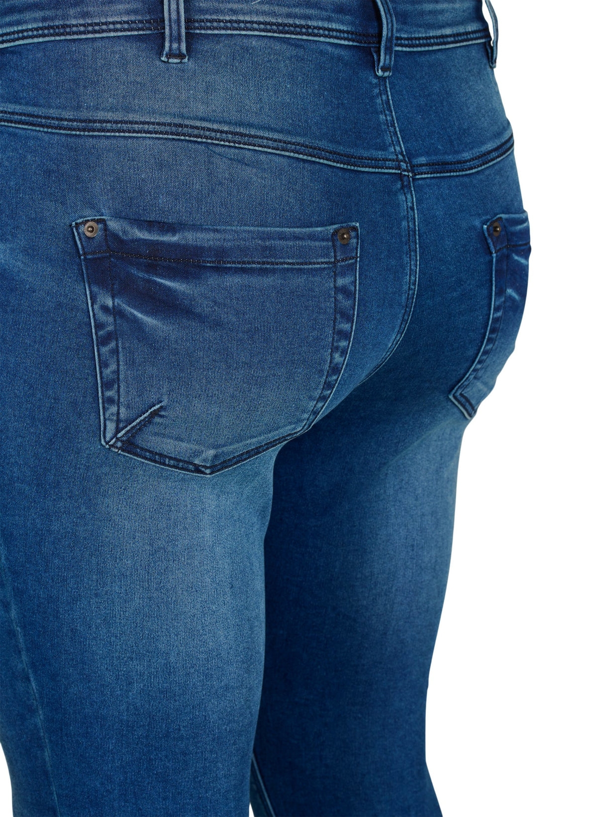 Luna Cropped Amy Gallabuxur