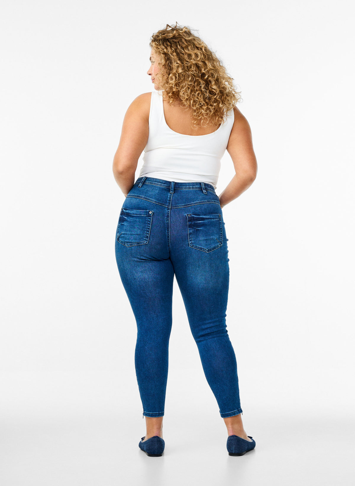 Luna Cropped Amy Gallabuxur