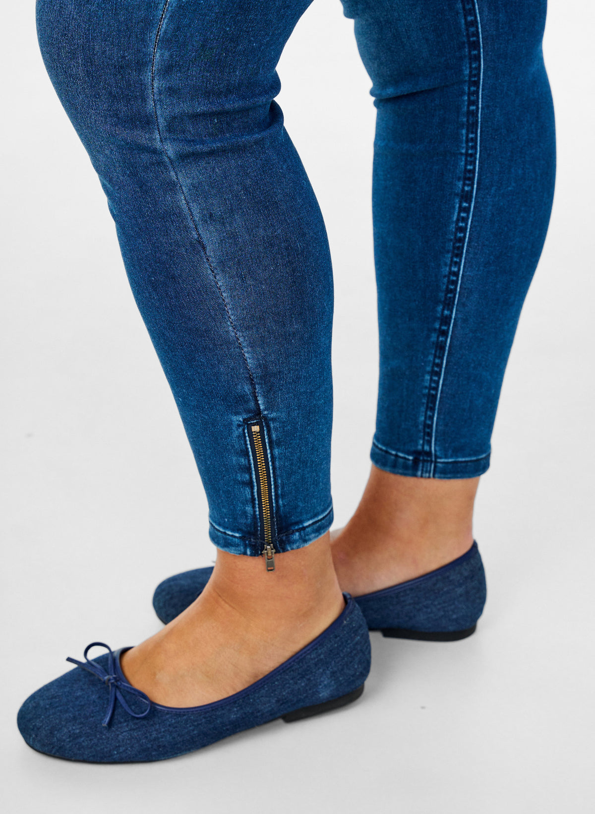 Luna Cropped Amy Gallabuxur