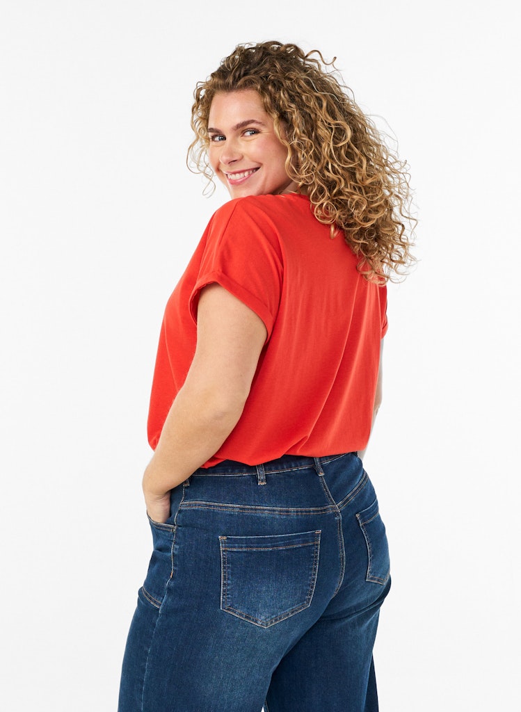 Katja Stuttermabolur
