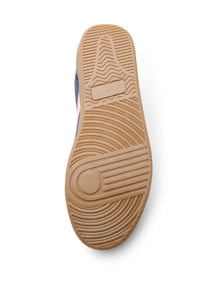 Zoey Strigaskór - Wide Fit