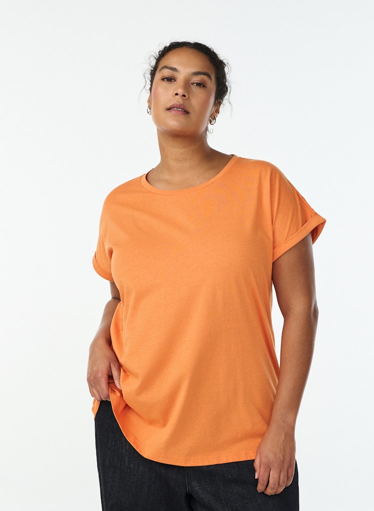 Katja Stuttermabolur
