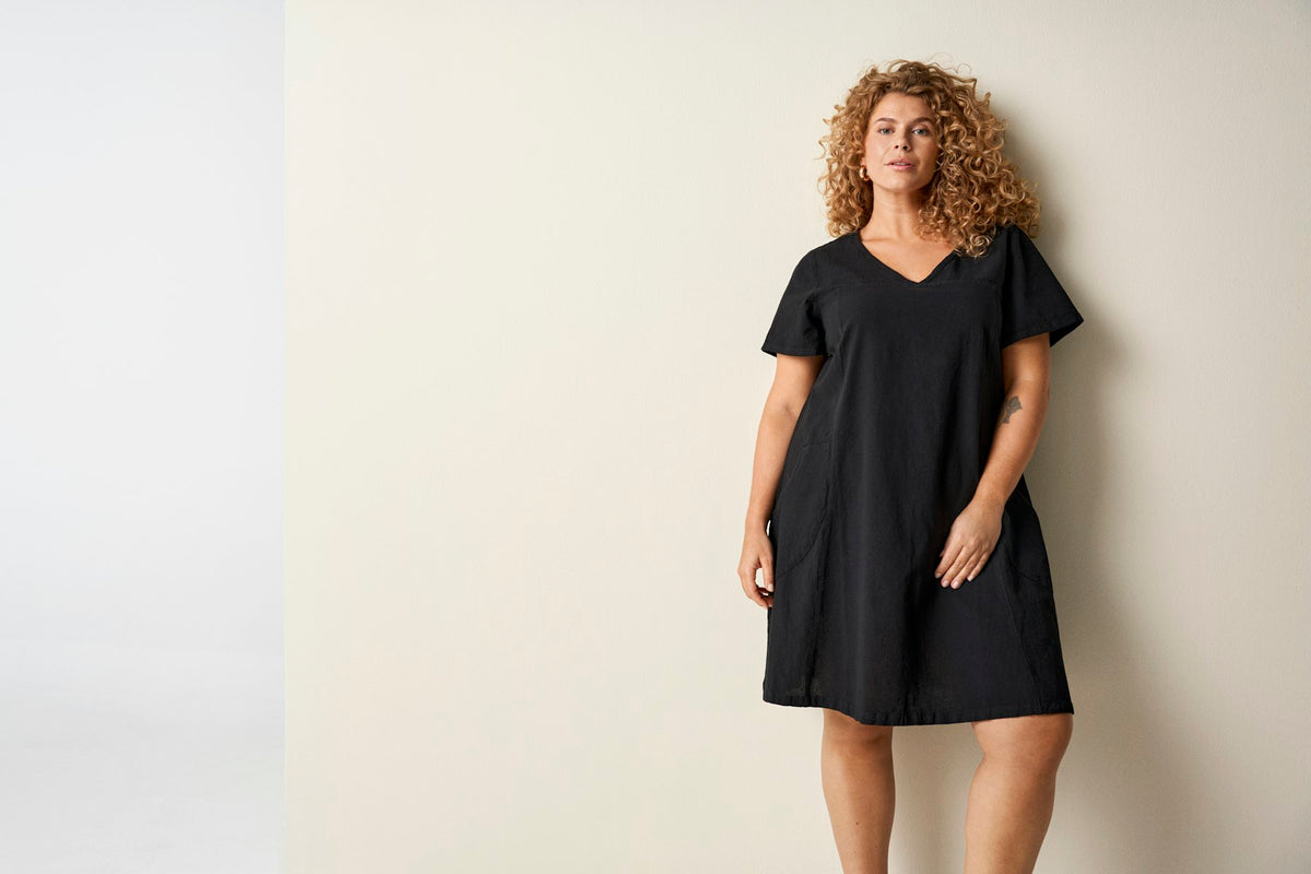 Svartur Easy-A Kjóll