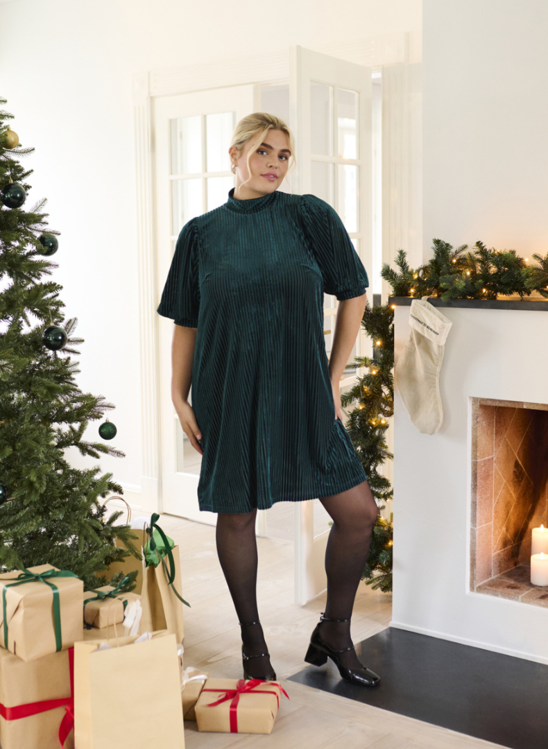 Acanna Velúr Kjóll