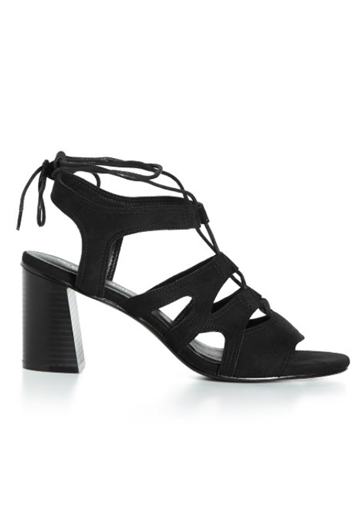 Lacey Strappy Sandalar