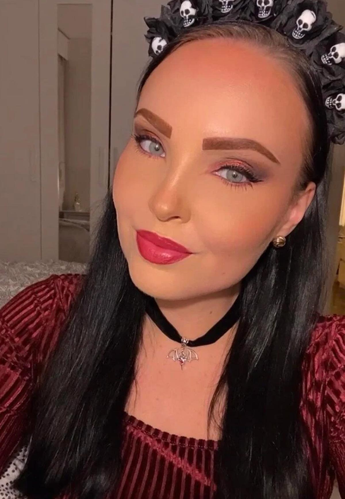 Velvet Bat Choker Hálsmen