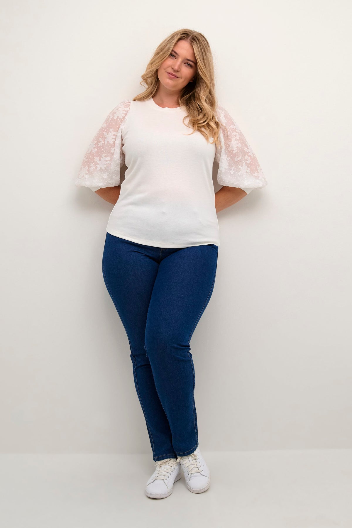 Flori Chiffon Toppur