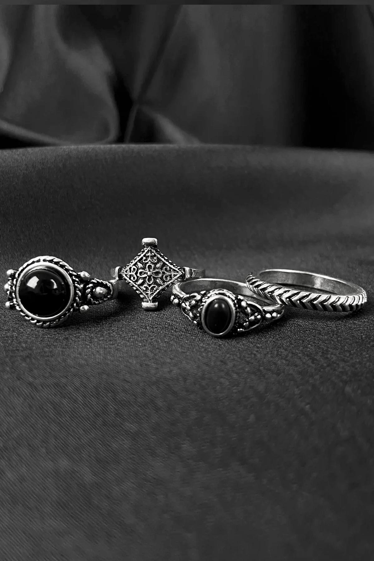 Dark Romance Ring Colletion