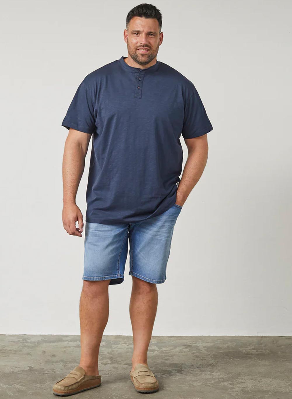 Henley Stuttermabolur