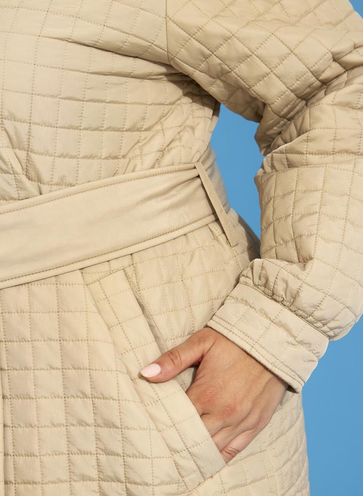 Mimi Vatteruð Kápa