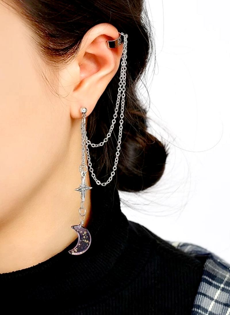 Mystery Moon Eyrnalokkar