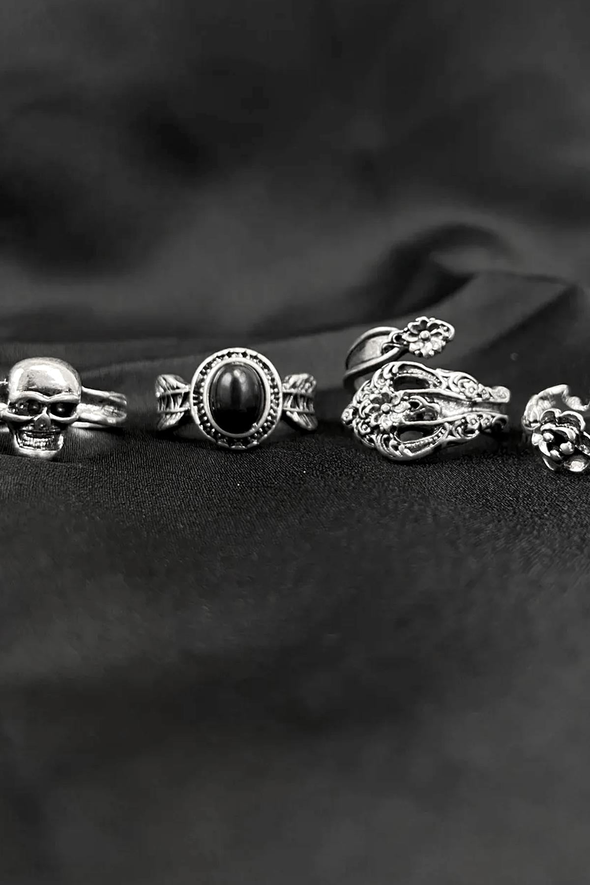 Moth Ring Colletion