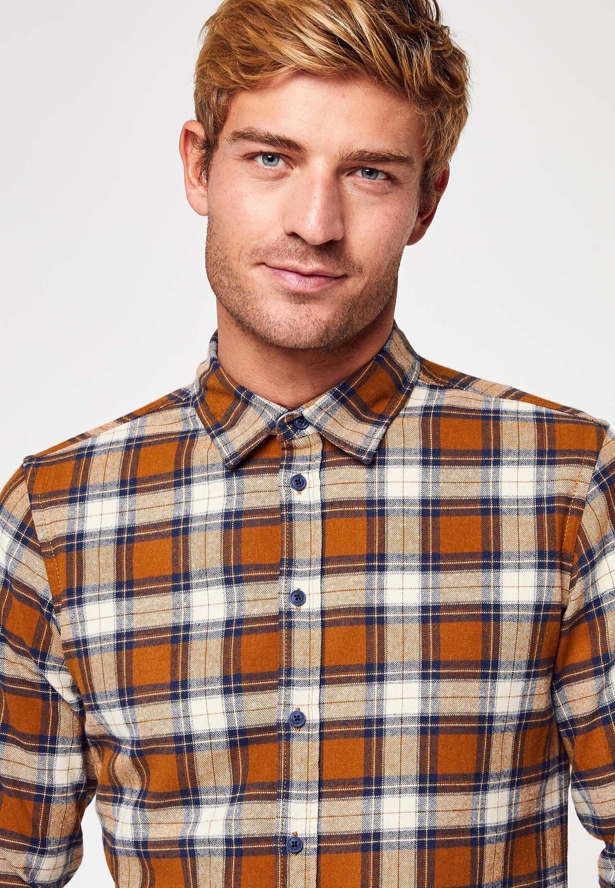 Checkers Slimfit Skyrta