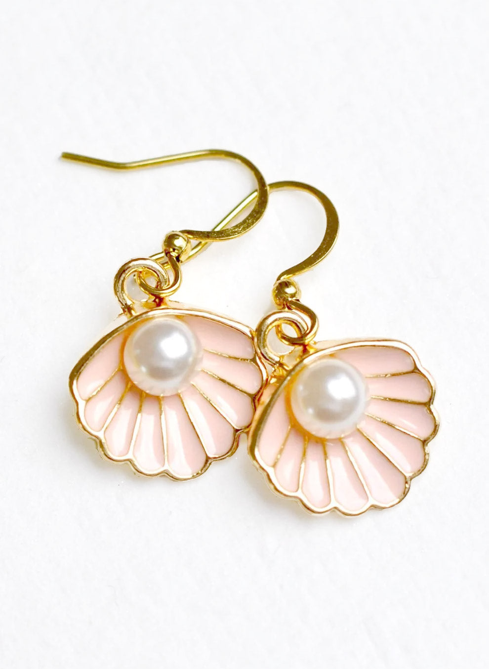 Pink Shell Eyrnalokkar