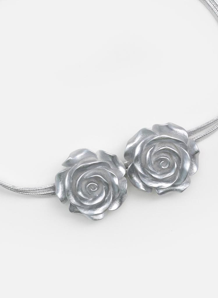 Silver Rose Choker Hálsmen