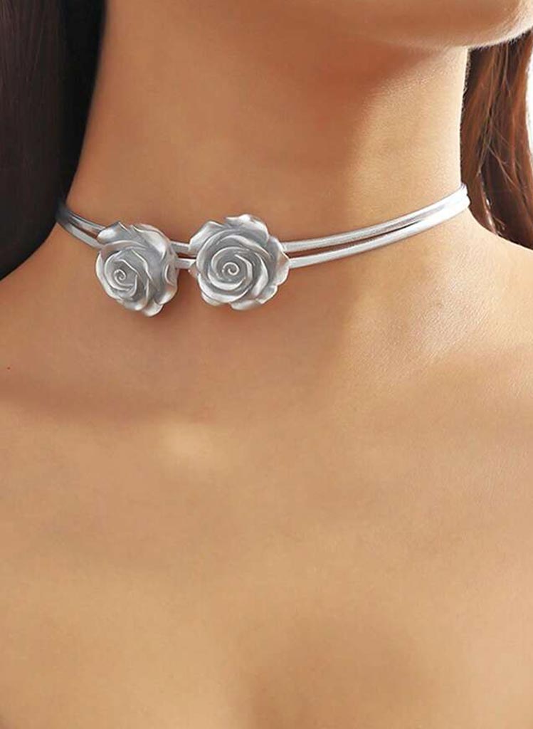 Silver Rose Choker Hálsmen