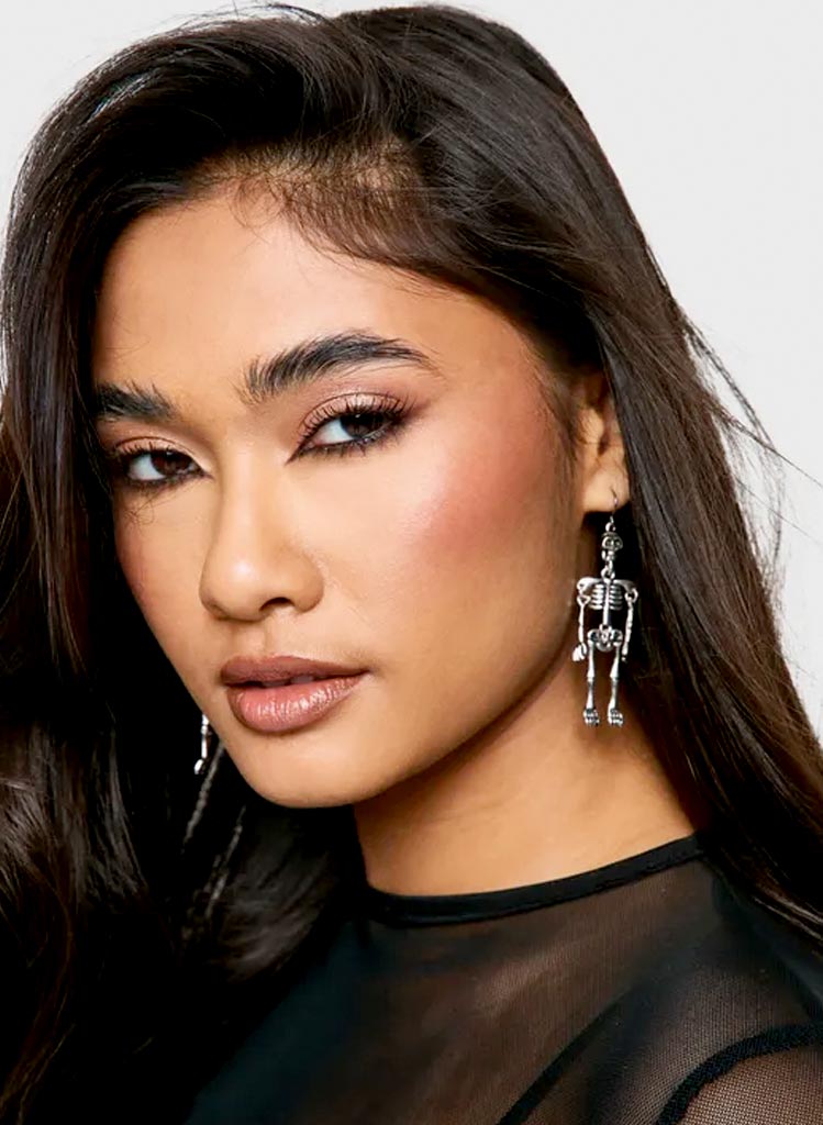 Hanging Skeletons Eyrnalokkar