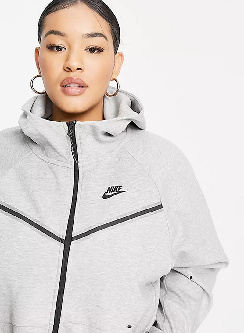 Nike Tech Fleece Hettupeysa