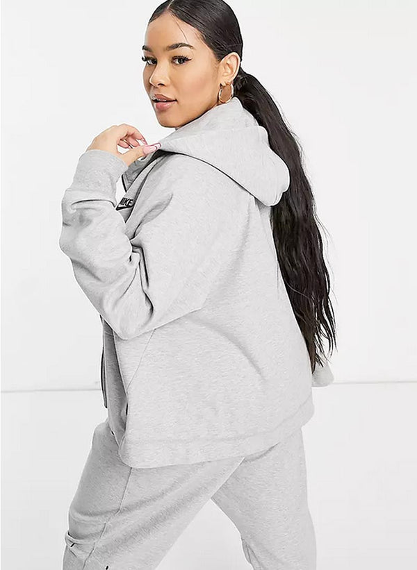 Nike Tech Fleece Hettupeysa - Curvy & Stout