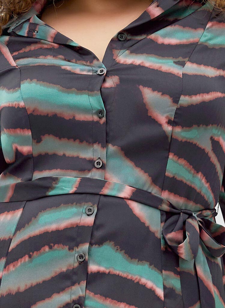 Untamed Skyrtukjóll