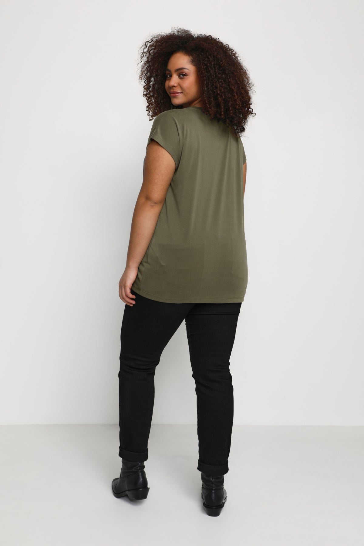 Roundneck T-Shirt