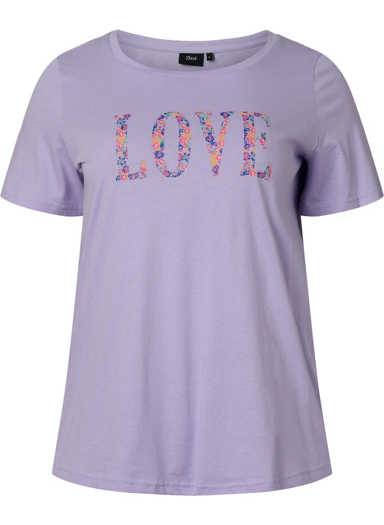 Danna Love T-shirt
