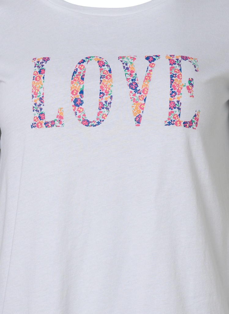 Danna Love T-shirt