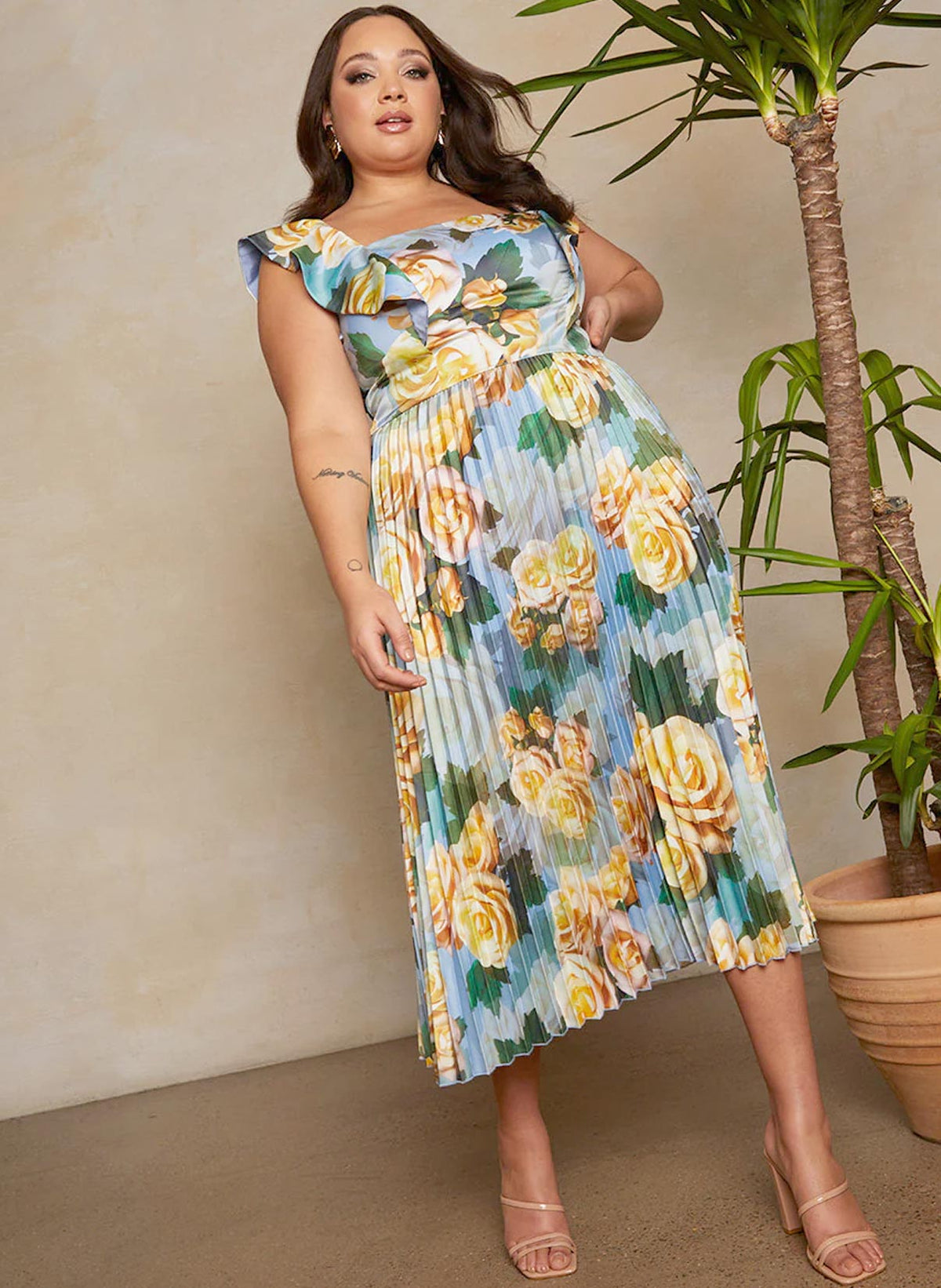 Floral Pleated Midi Kjóll