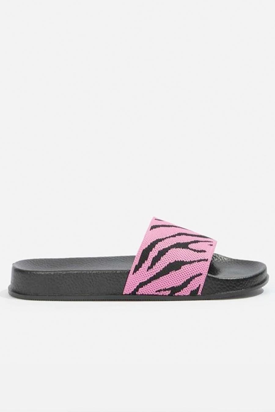 Pink Zebra Sandalar